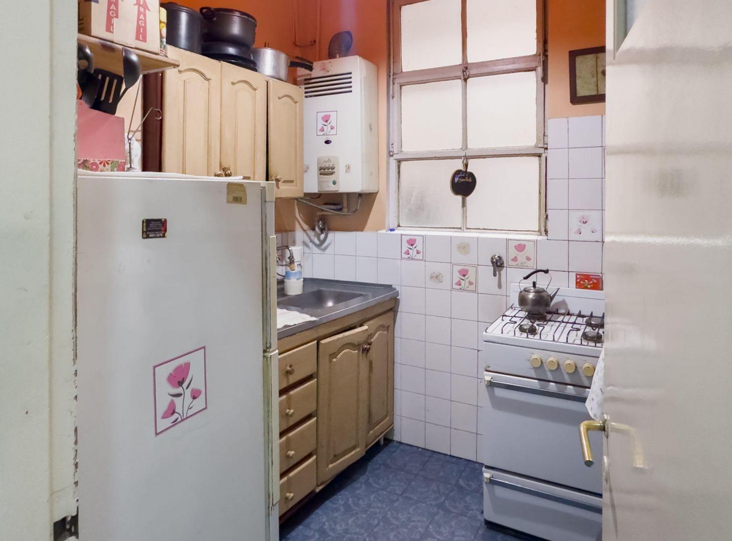 Foto de Departamento 3 ambientes Venta Montserrat Lavadero, imagen 3