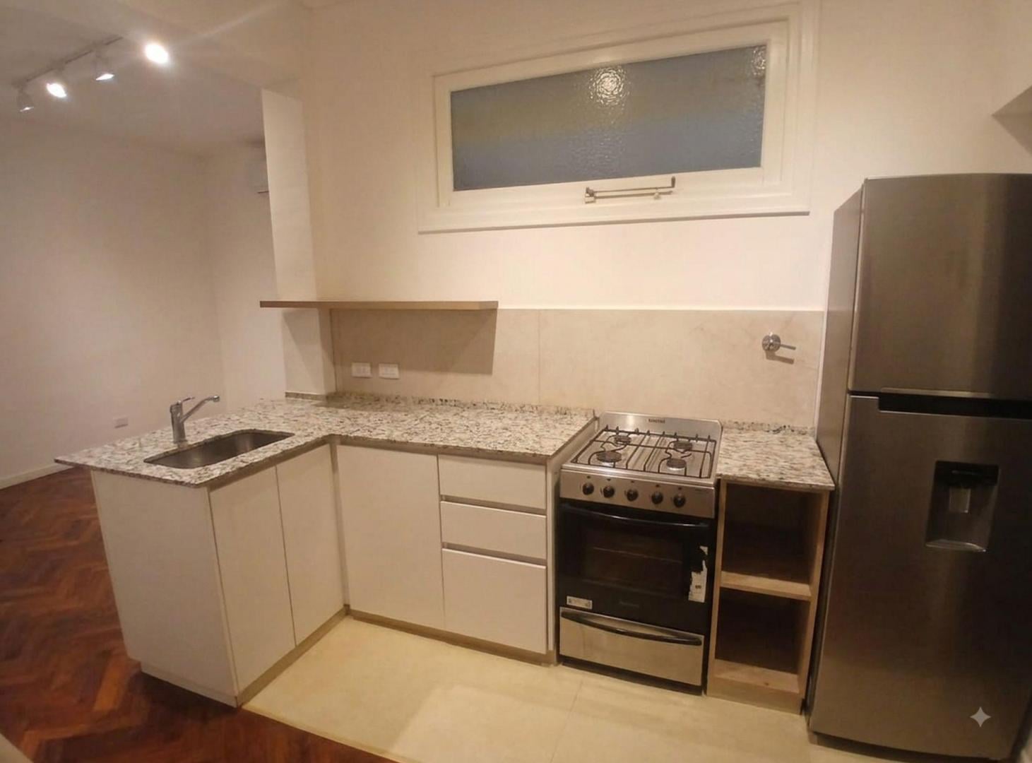 Foto de VENTA DEPARTAMENTO 2 AMBIENTES CABALLITO APTO CRED, imagen 1