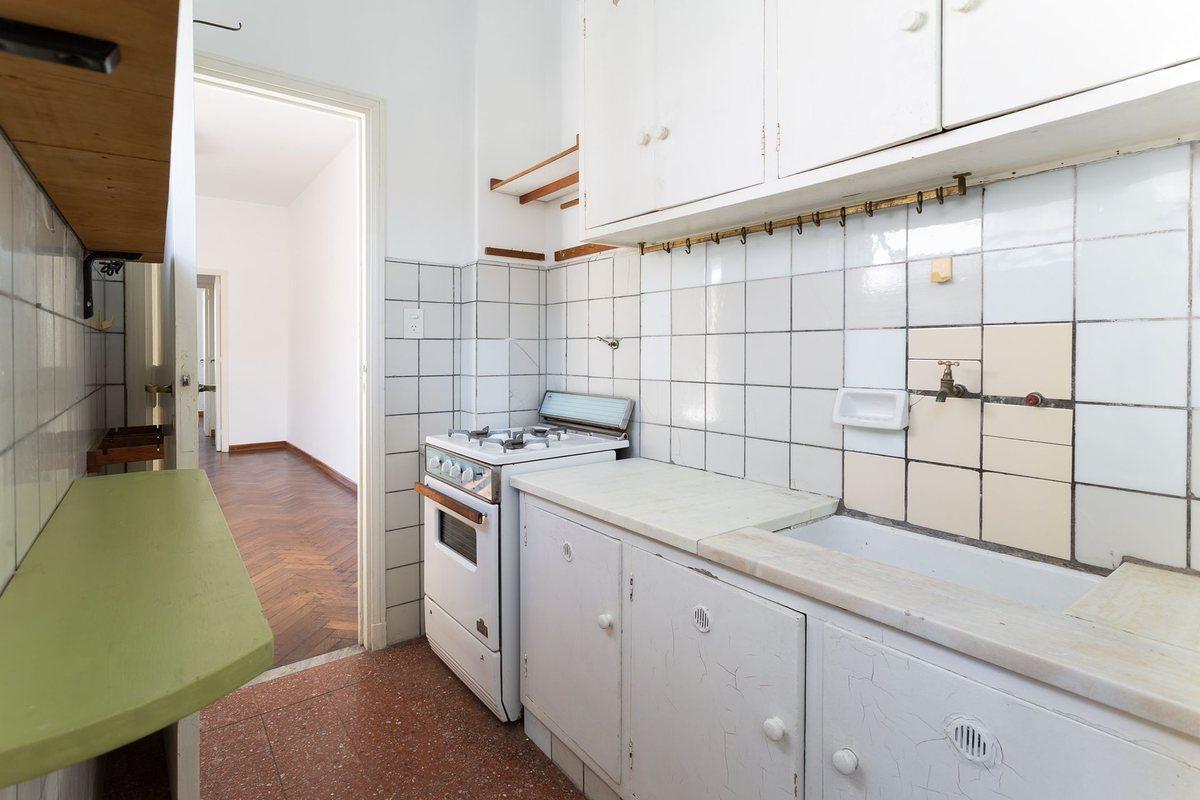 Foto de VENTA DEPTO SEMIPISO 2 AMB LUMINOSO SAN TELMO, imagen 2