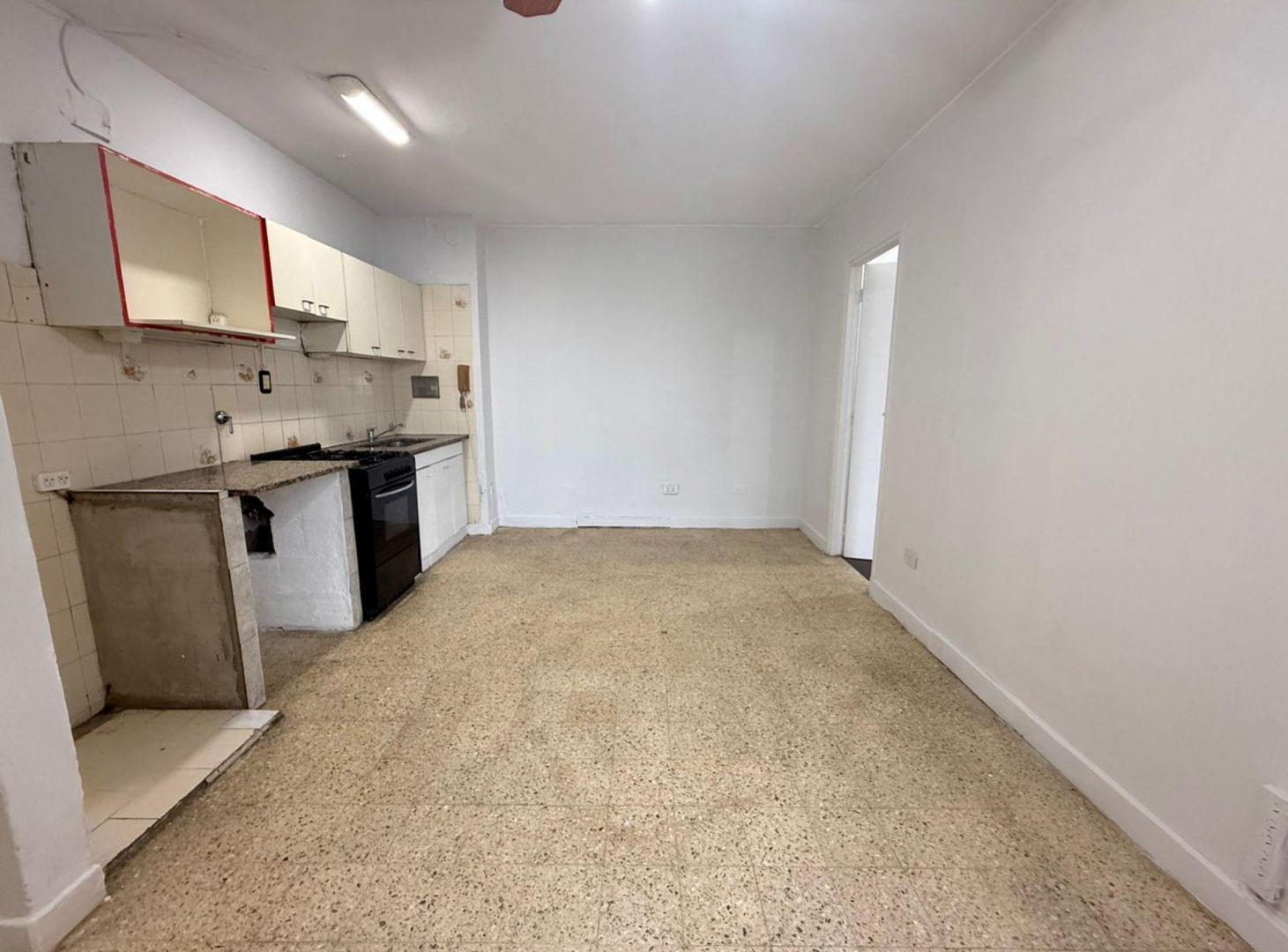 Foto de ALQUILER 3 AMB P. PATRICIOS PISO ALTO CON BALCON., imagen 2