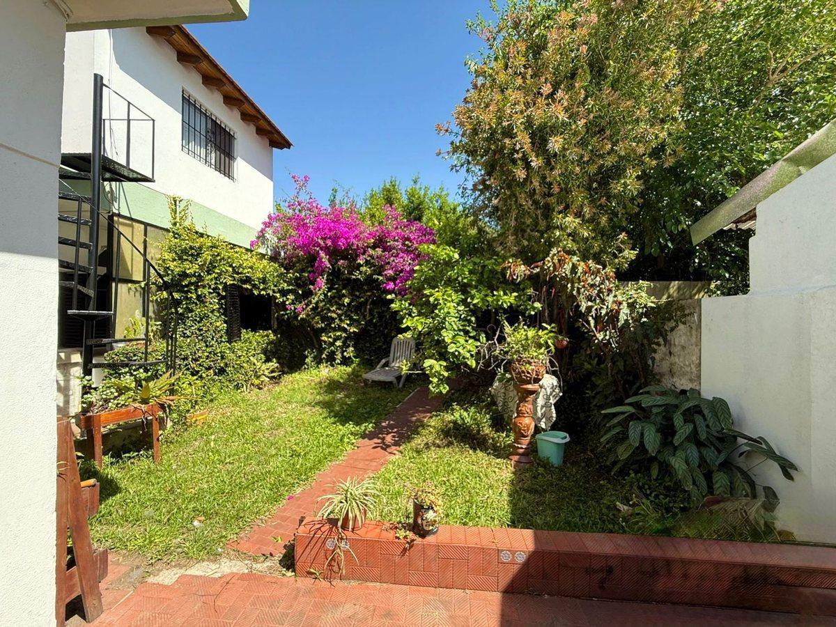 Foto de VENTA CASA 4 AMB. RAMOS MEJÍA CON JARDÍN Y TERRAZA, imagen 1