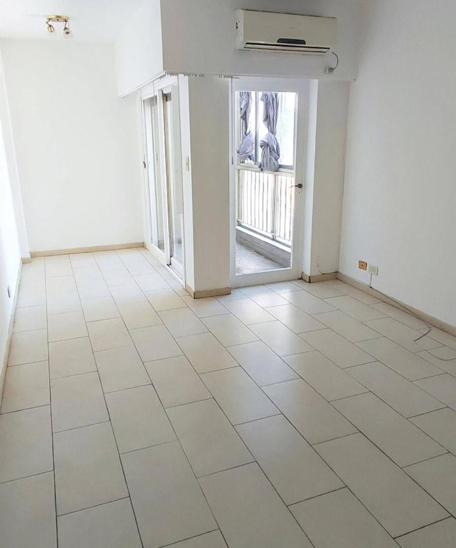 Foto de Alquiler 3 Amb Piso Alto con Balcón - Alberdi, imagen 2