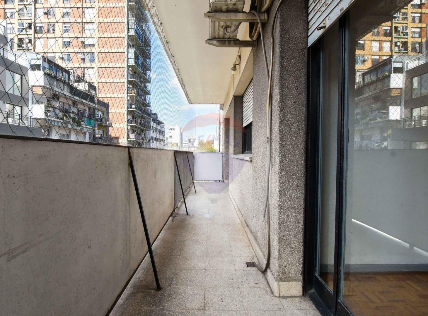 Foto de VENTA DEPARTAMENTO 4 AMBIENTES + DEPEN FRENTE BALC, imagen 5