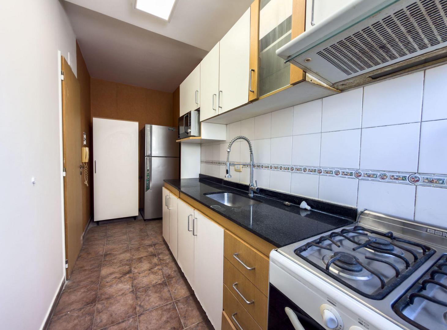Foto de VENTA DEPTO 3 AMB CON BALCON PARQUE PATRICIOS, imagen 4