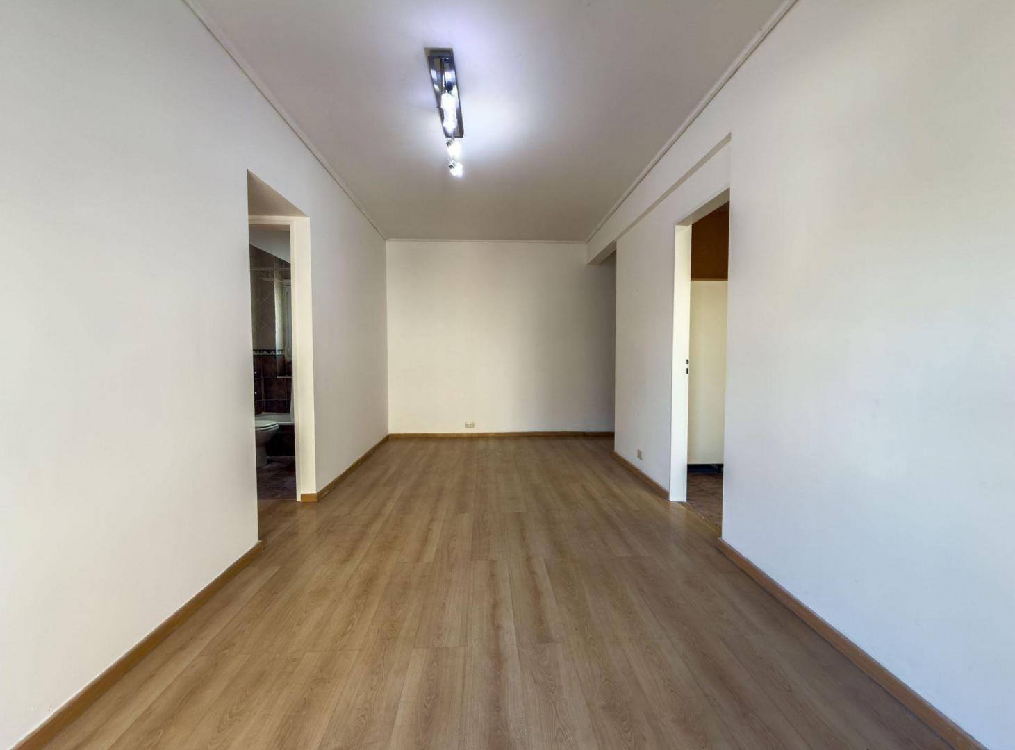 Foto de VENTA DEPTO 3 AMB CON BALCON PARQUE PATRICIOS, imagen 2