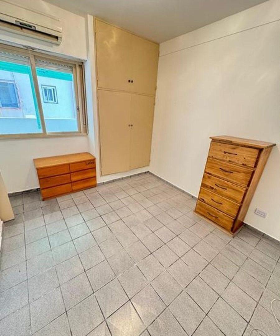 Foto de VENTA DEPTO 2 AMBIENTES CON BALCÓN - FLORES, imagen 3