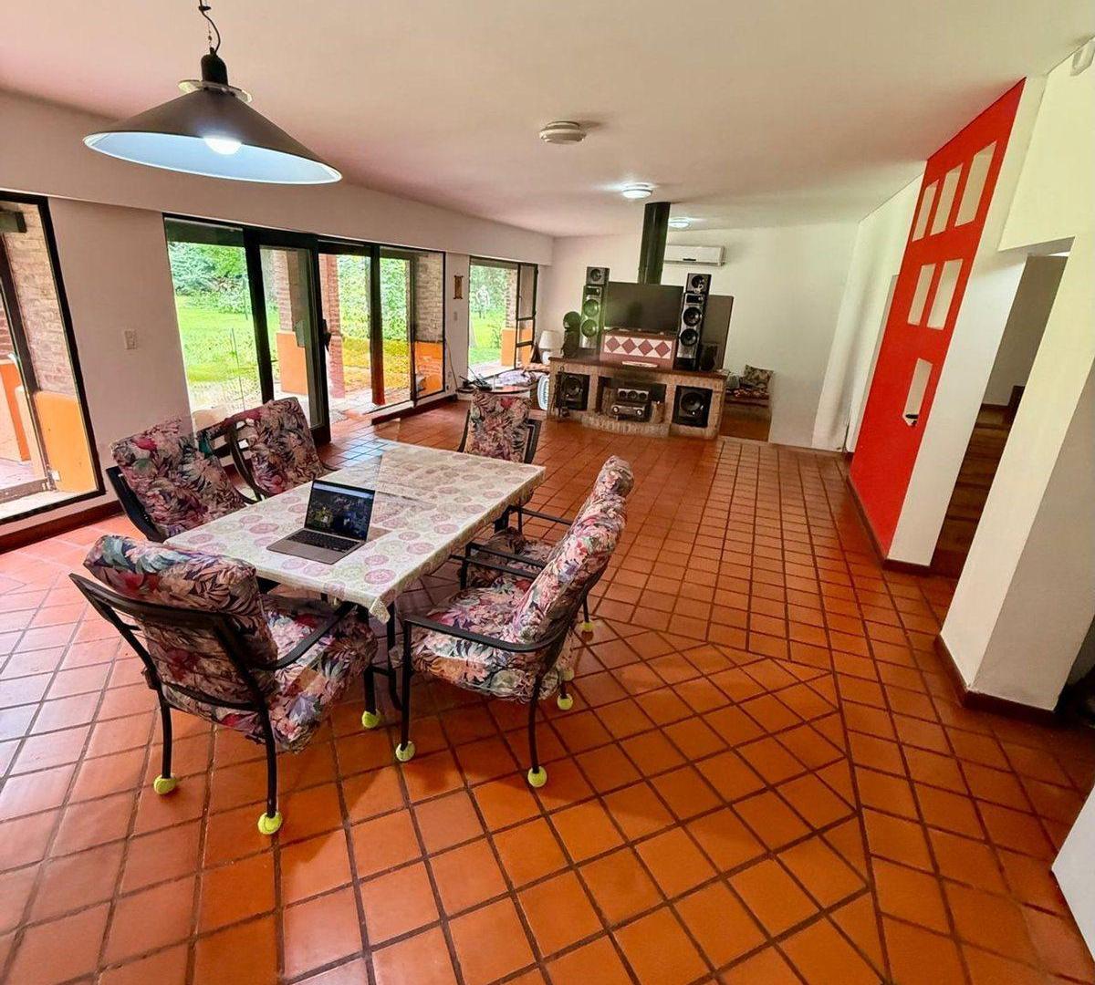 Foto de Casa Quinta en venta, Barrio Yei Pora, con 3 lotes, imagen 4