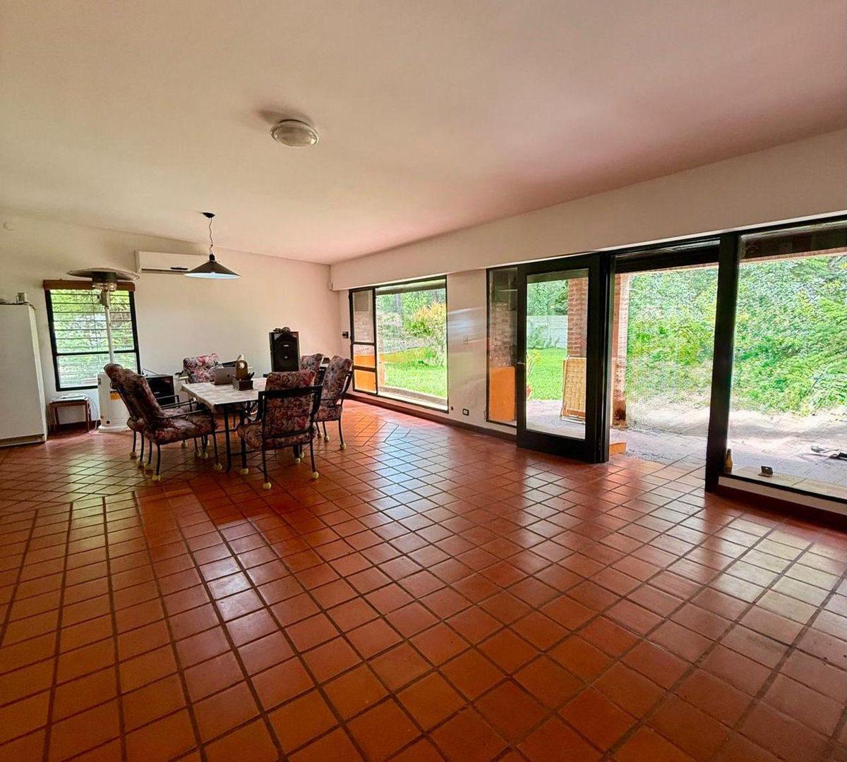 Foto de Casa Quinta en venta, Barrio Yei Pora, con 3 lotes, imagen 1