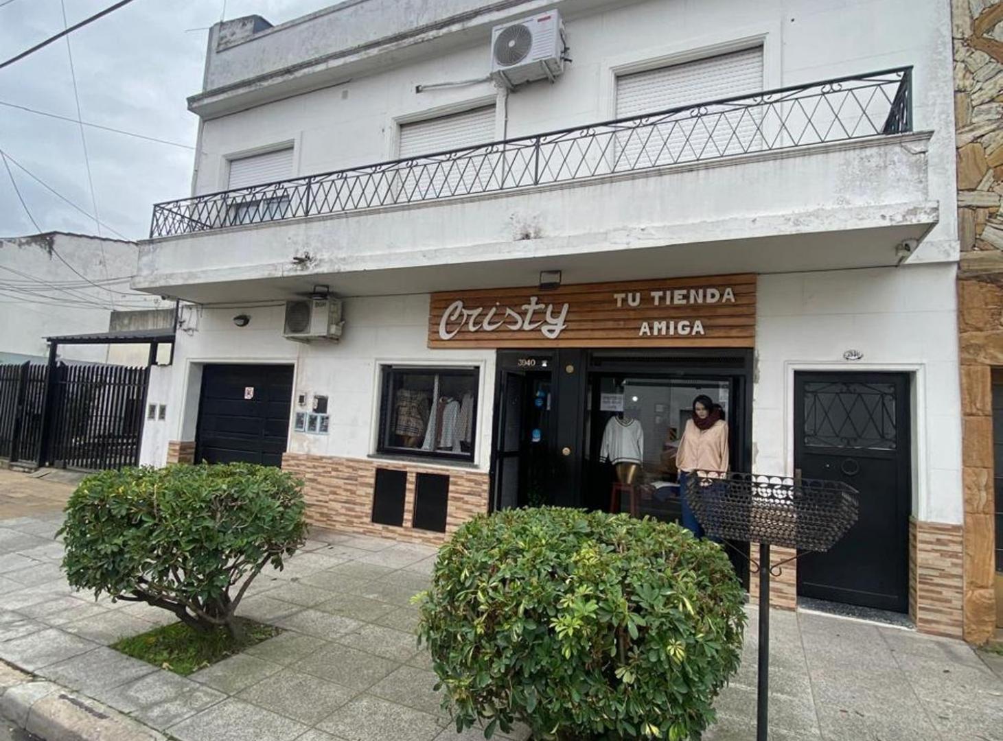 Foto de VENTA CASA MULTIFAMILIAR 2 DPTOS LOCAL Y COCHERAS, imagen 3