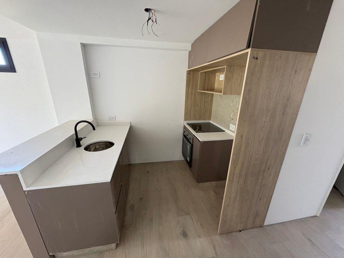Foto de VENTA DEPTO 2 AMB CON BALCON A ESTRENAR SAAVEDRA, imagen 5