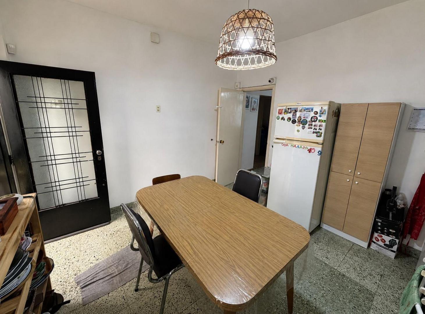 Foto de VENTA CASA 3 AMBIENTES EN TABLADA COCHERA Y JARDIN, imagen 4