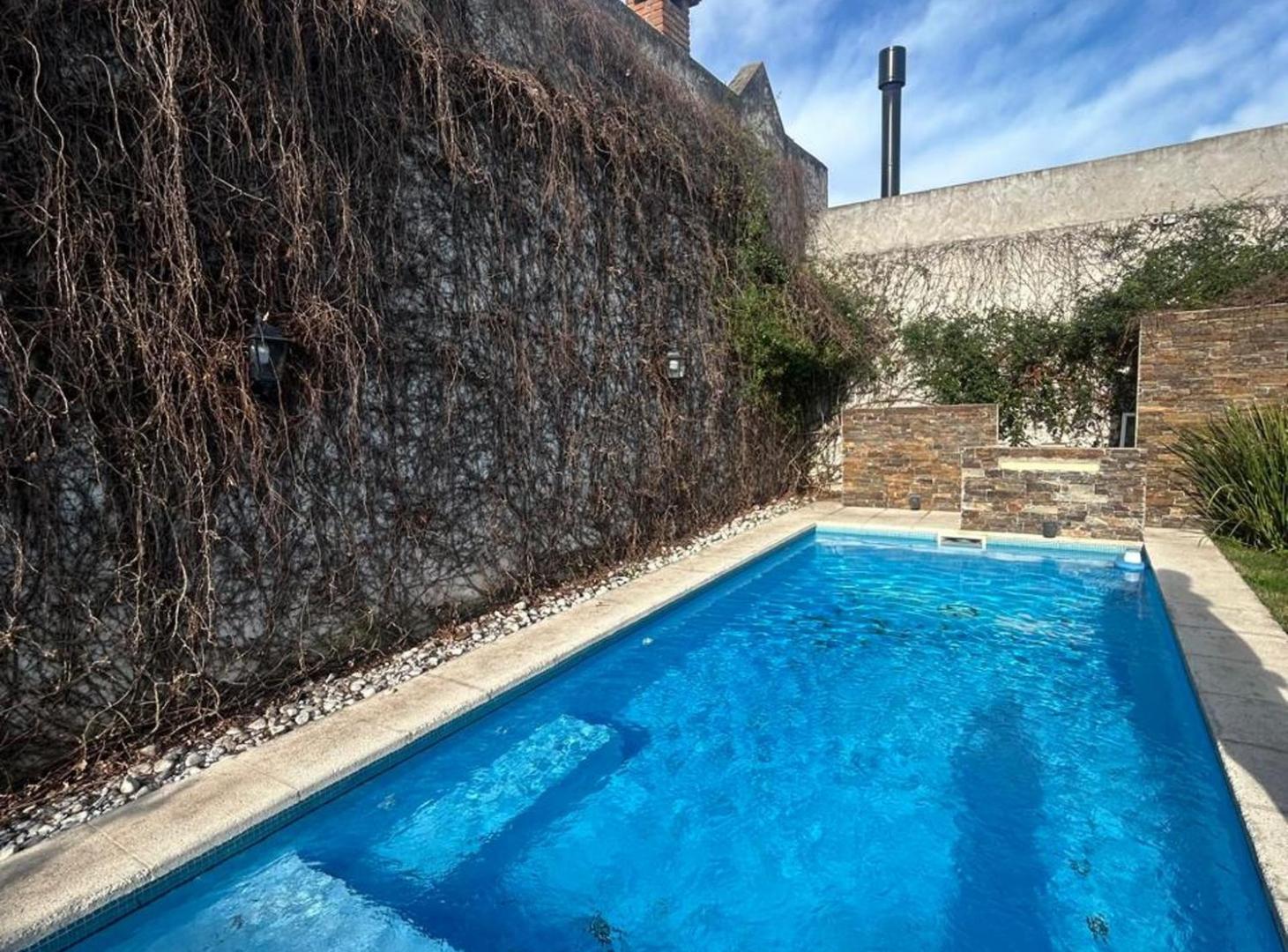 Foto de VENTA CASA 4 AMB PILETA JARDIN QUINCHO V. ALSINA, imagen 5