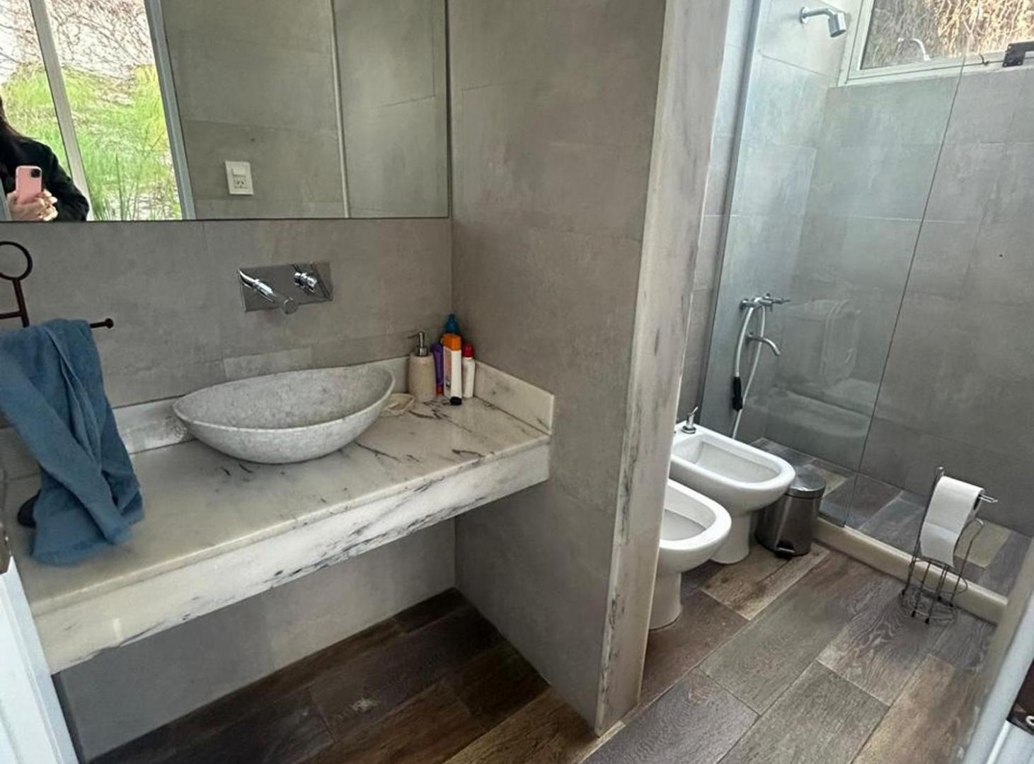 Foto de VENTA CASA 4 AMB PILETA JARDIN QUINCHO V. ALSINA, imagen 3
