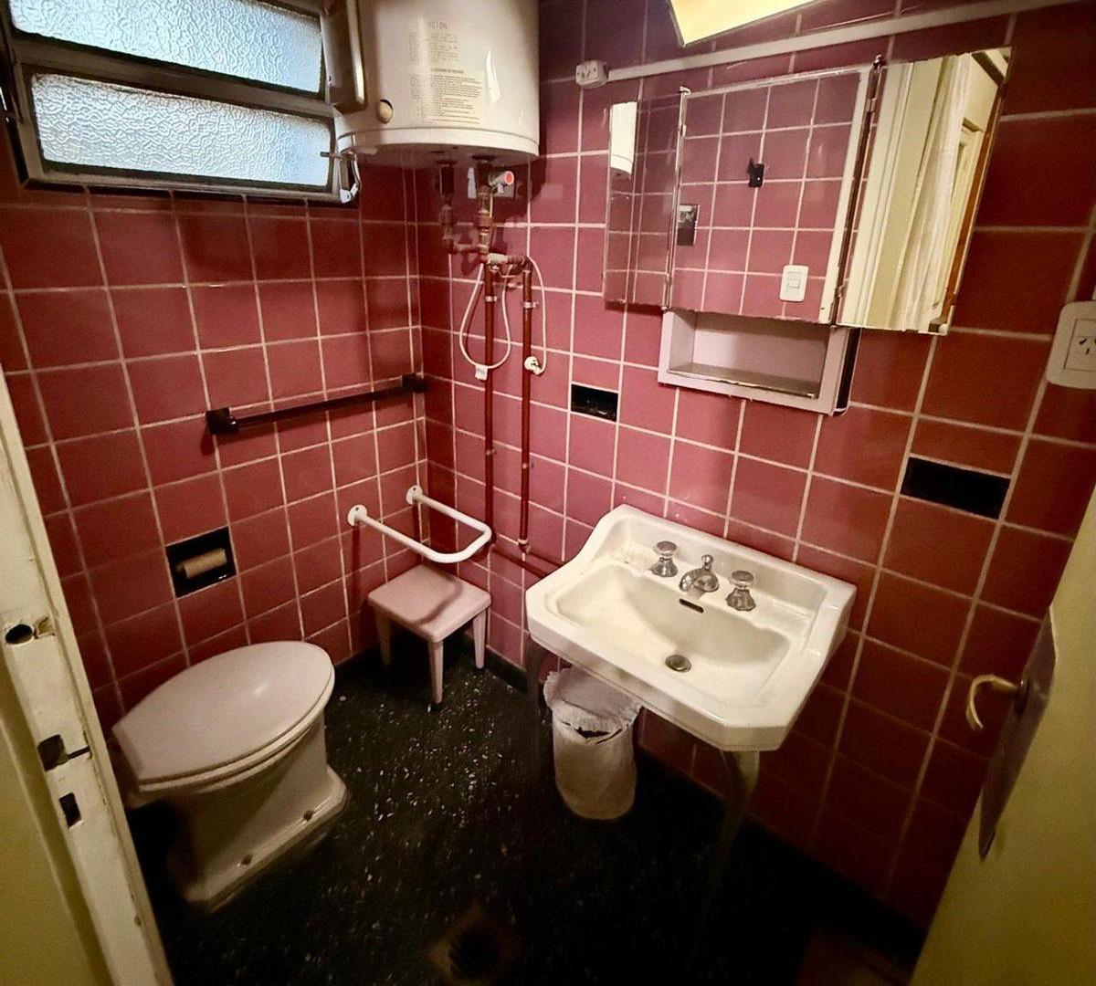 Foto de CASA LOTE EN VENTA EN V. SARMIENTO MORON, imagen 3