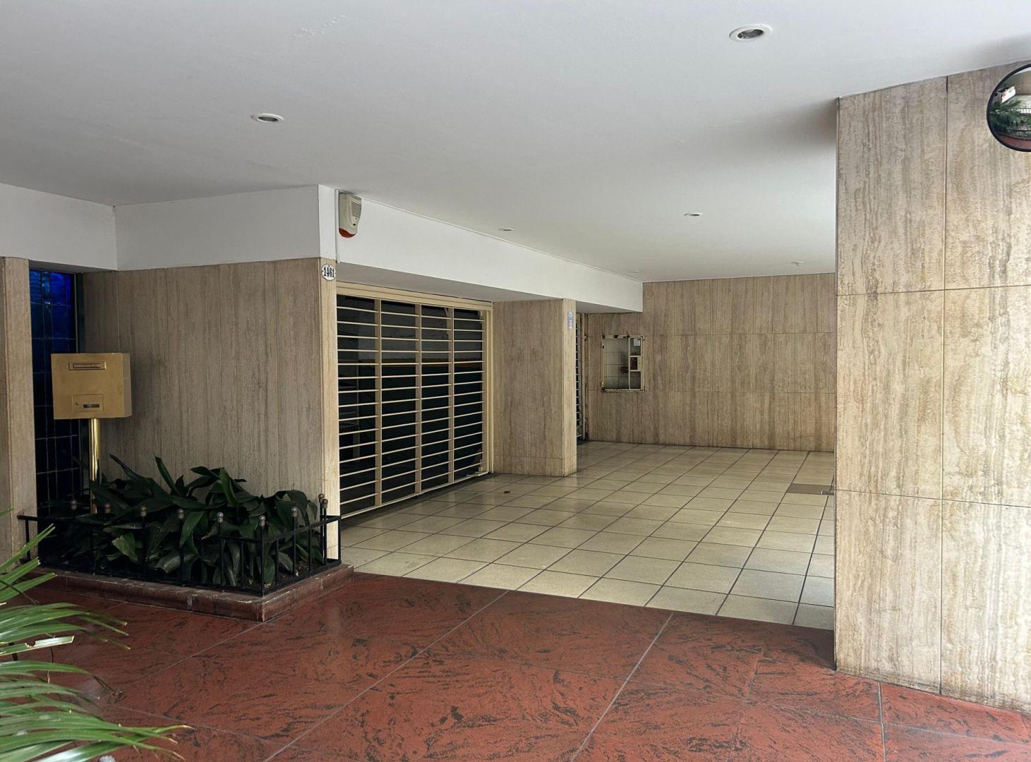 Foto de VENTA DE COCHERA FIJA EN RECOLETA – APTA SUV, imagen 2