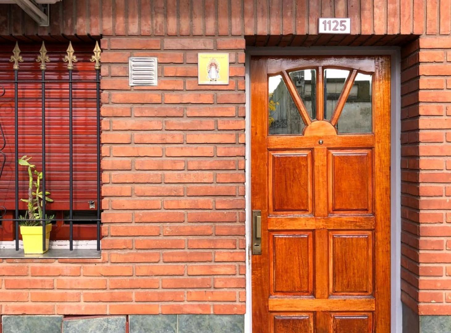 Foto de VENTA PH 4 AMB en Cosquín 1125 CABA. 105 m2 PATIO, imagen 1