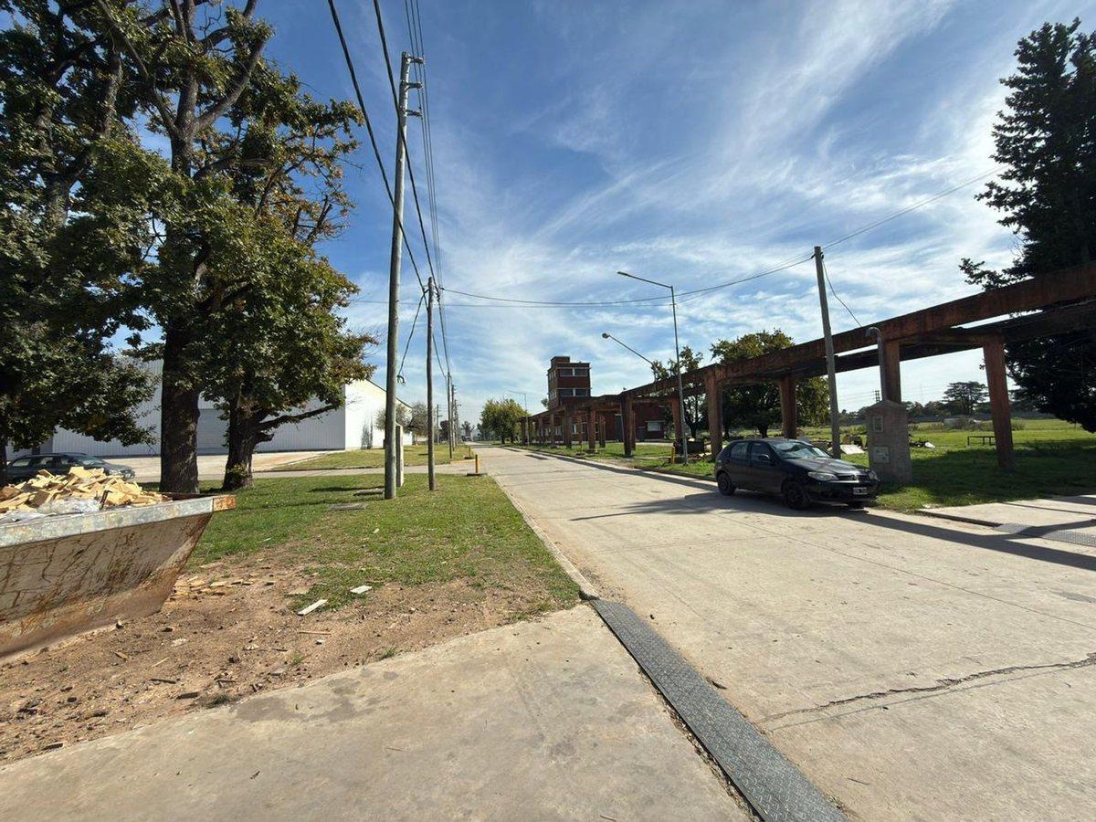 Foto de VENTA GALPON 1024m2 OFIC ENTREPISO PQUE IND MORENO, imagen 5
