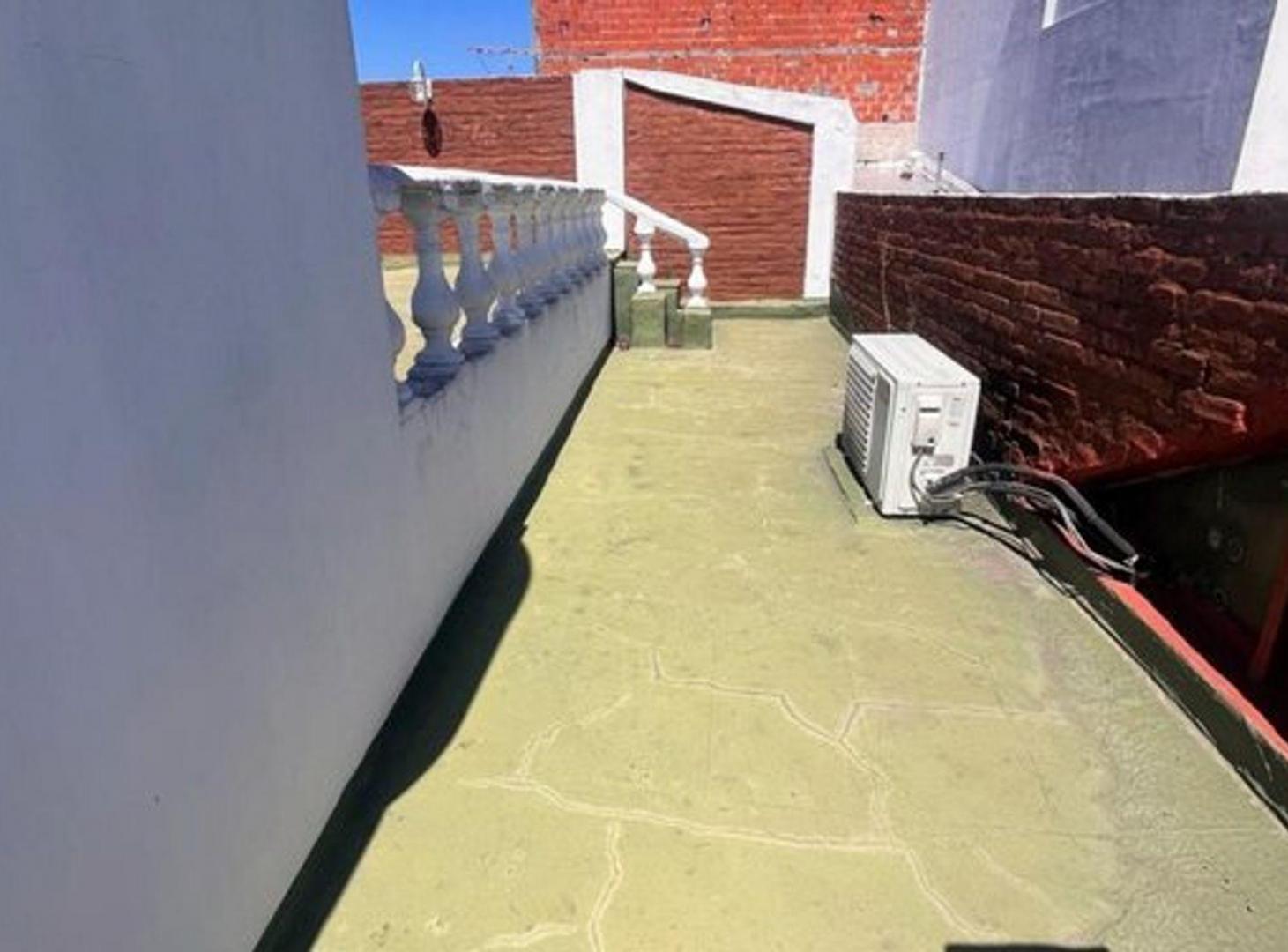 Foto de Alquiler Chalet 3 Amb Villa Luzuriaga Cochera, imagen 1