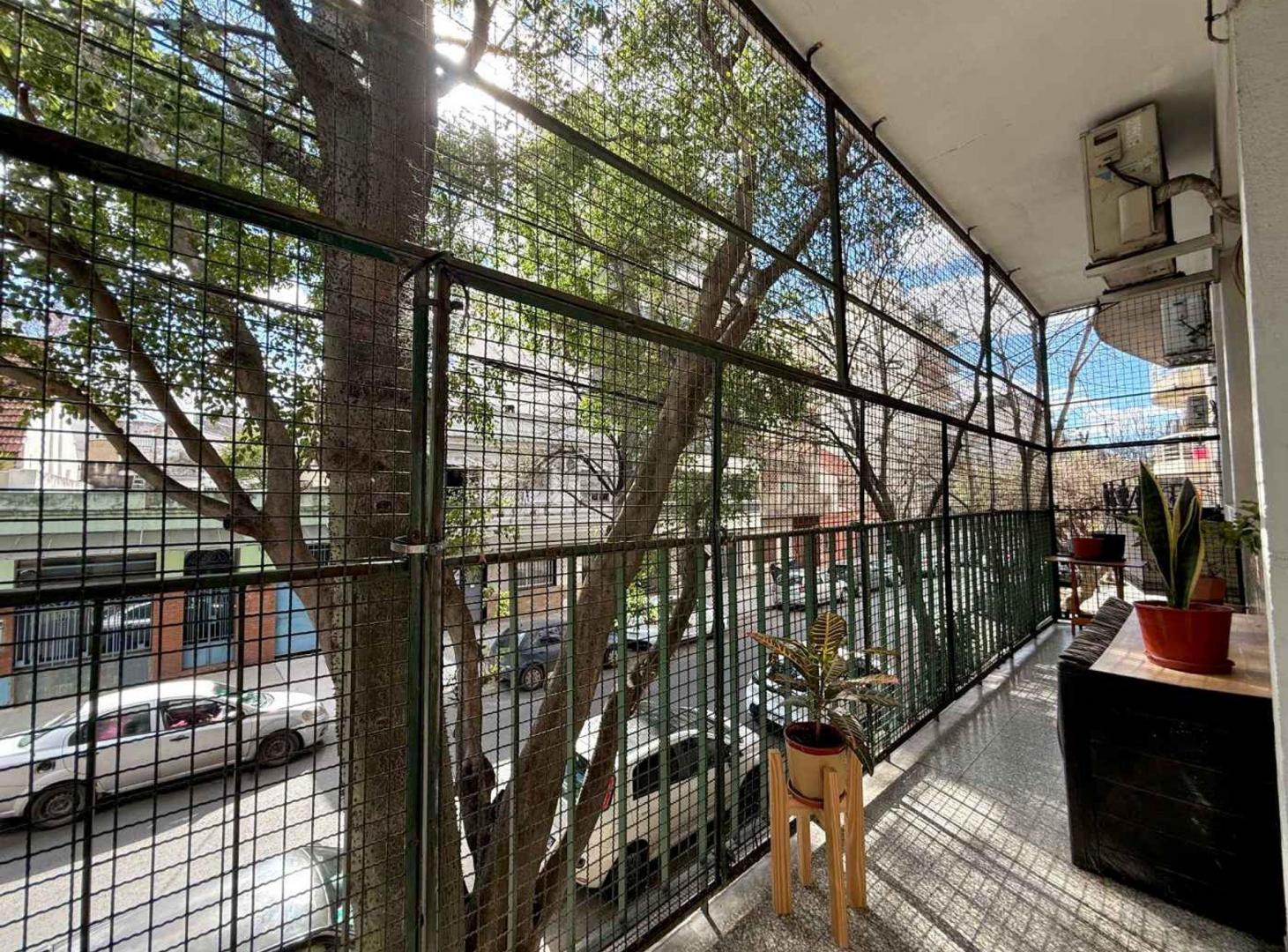Foto de 3 AMB AL FRENTE CON BALCÓN – VILLA SANTA RITA, imagen 2