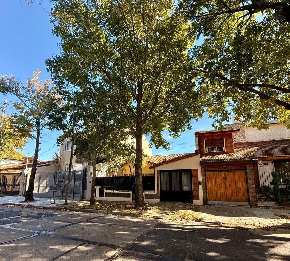 Foto de Venta casa multifamiliar en Olivos Barrio Golf, imagen 1