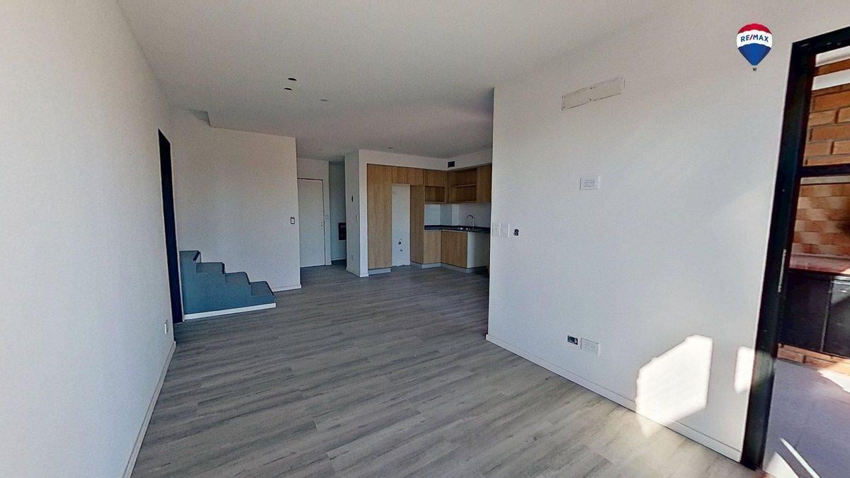 Foto de Duplex de 3 amb c/ terraza y cochera, Victe Lopez, imagen 3
