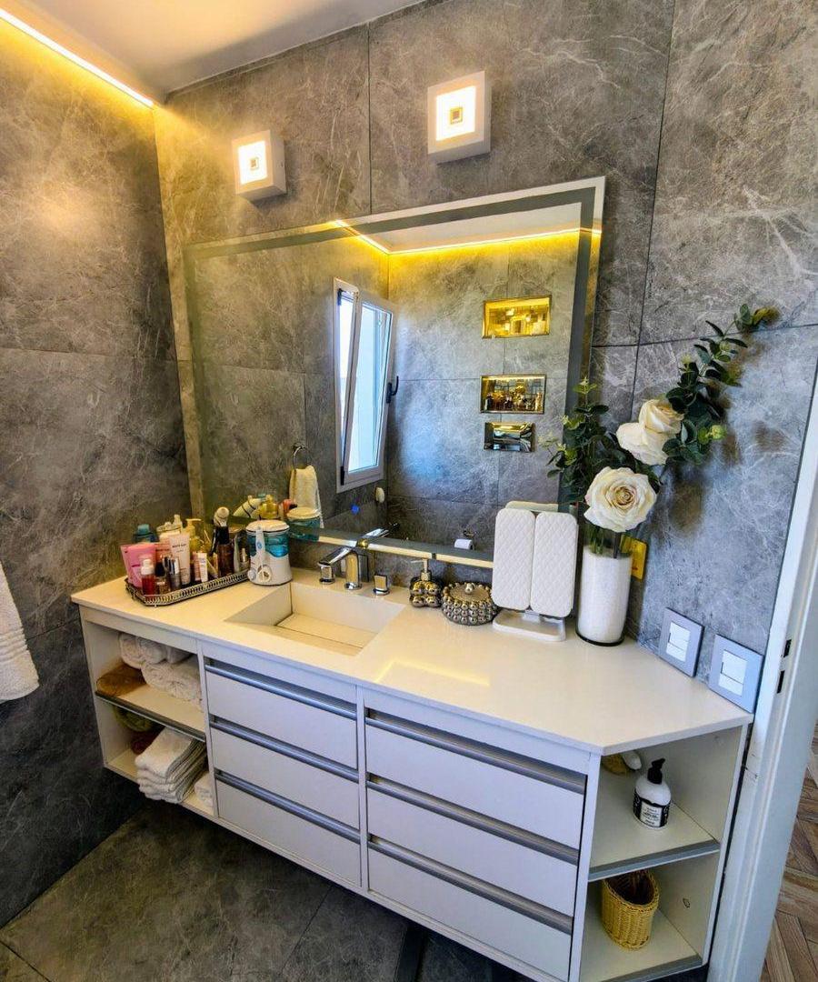 Foto de Venta Departamento Caballito Frente Piso Alto, imagen 5