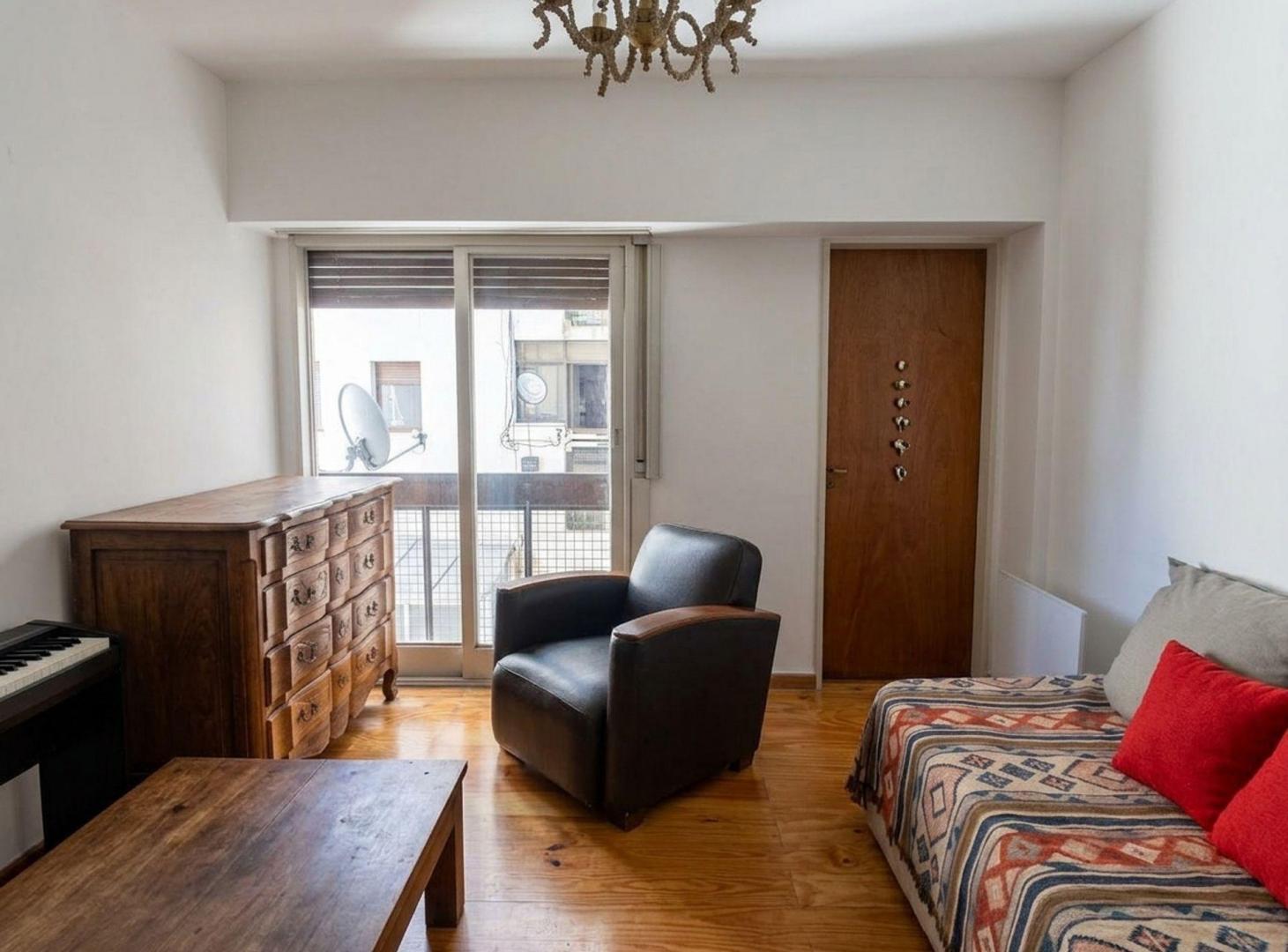 Foto de VENTA DEPARTAMENTO 2 AMBIENTES BALVANERA APTO CRED, imagen 1