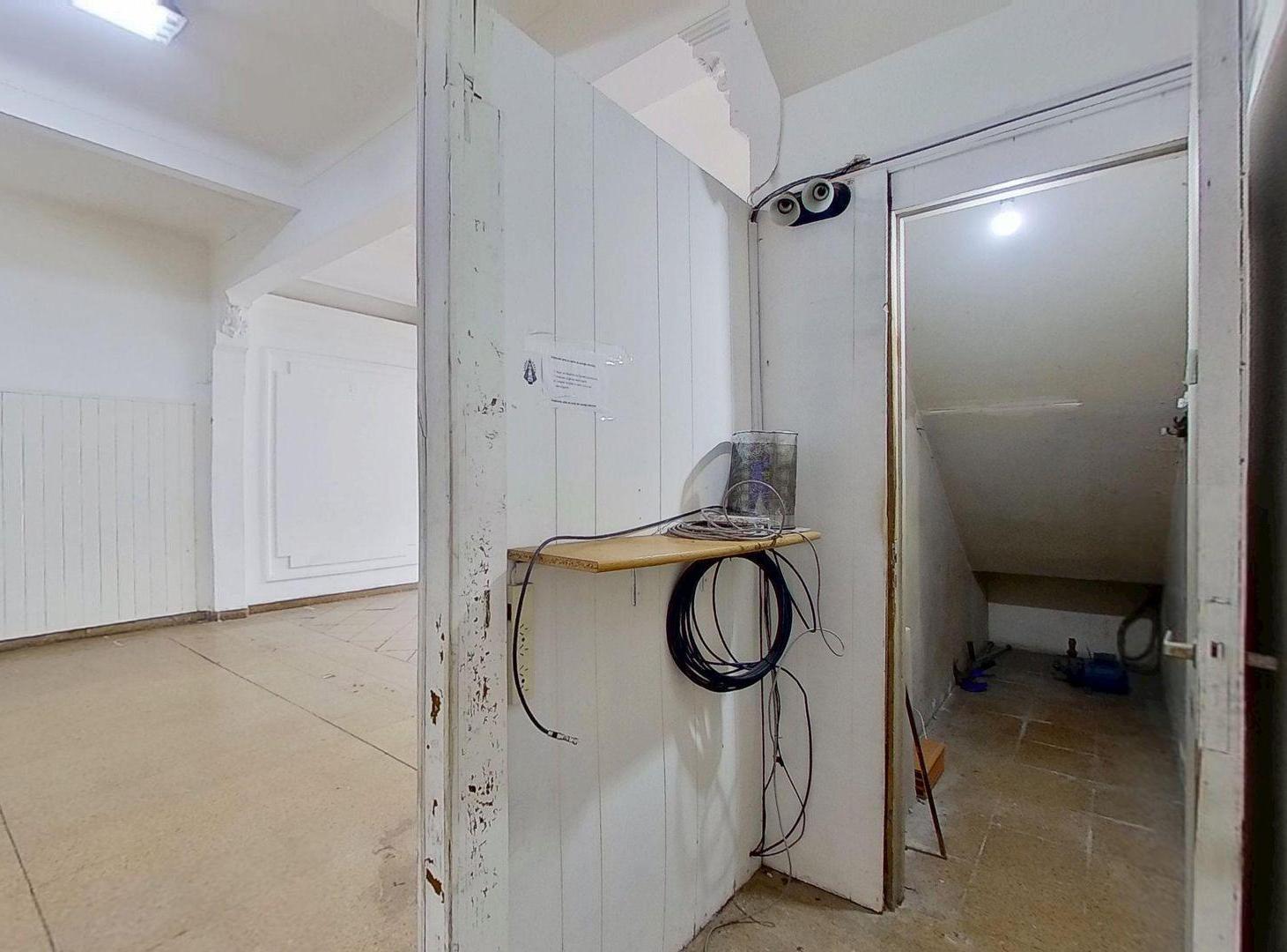 Foto de VENTA EXCELENTE LOCAL, SÓTANO Y VIVIENDA, imagen 5