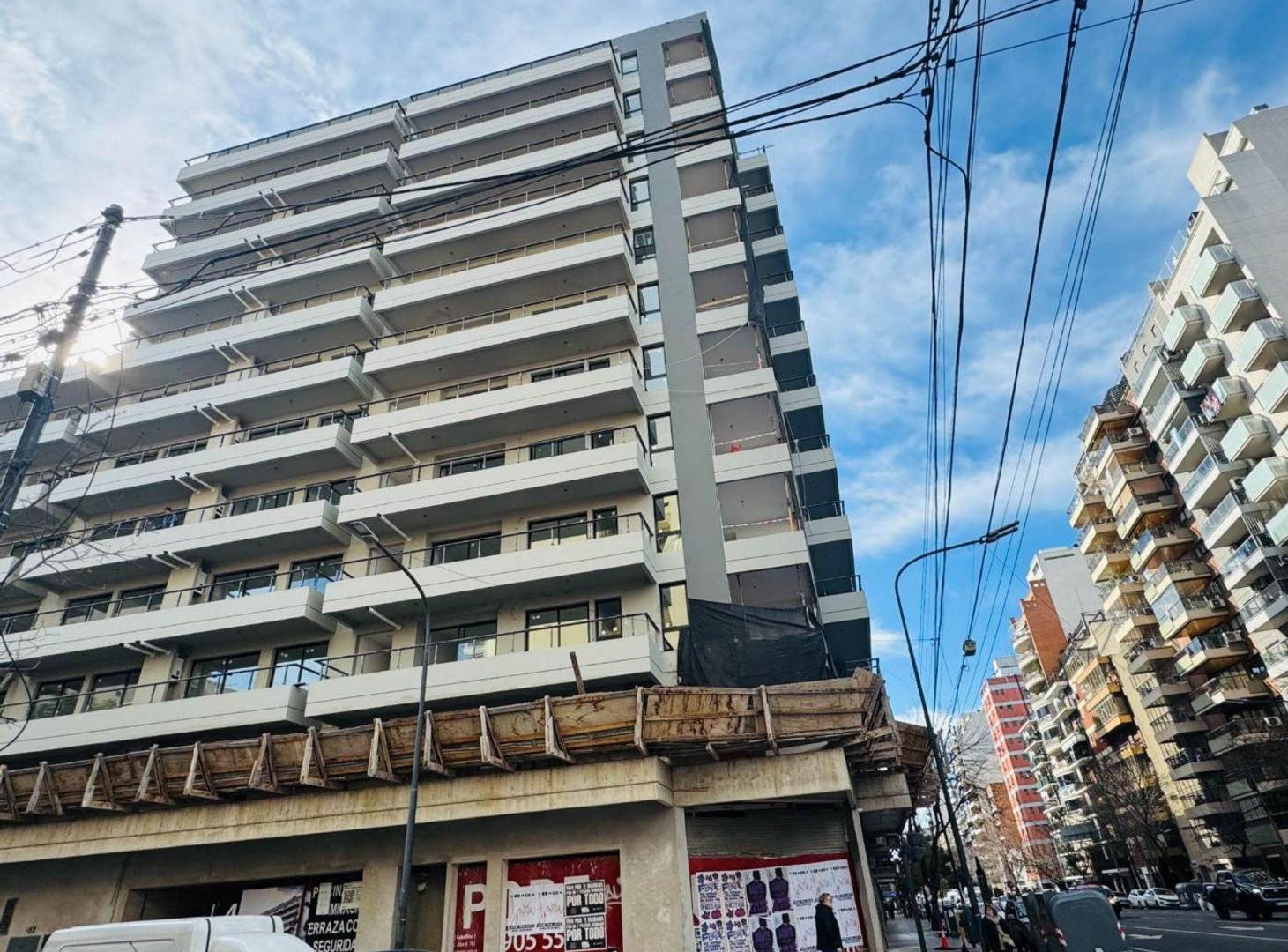 Foto de DEPARTAMENTO 4 AMBIENTES C/dep EN VENTA CABALLITO, imagen 1