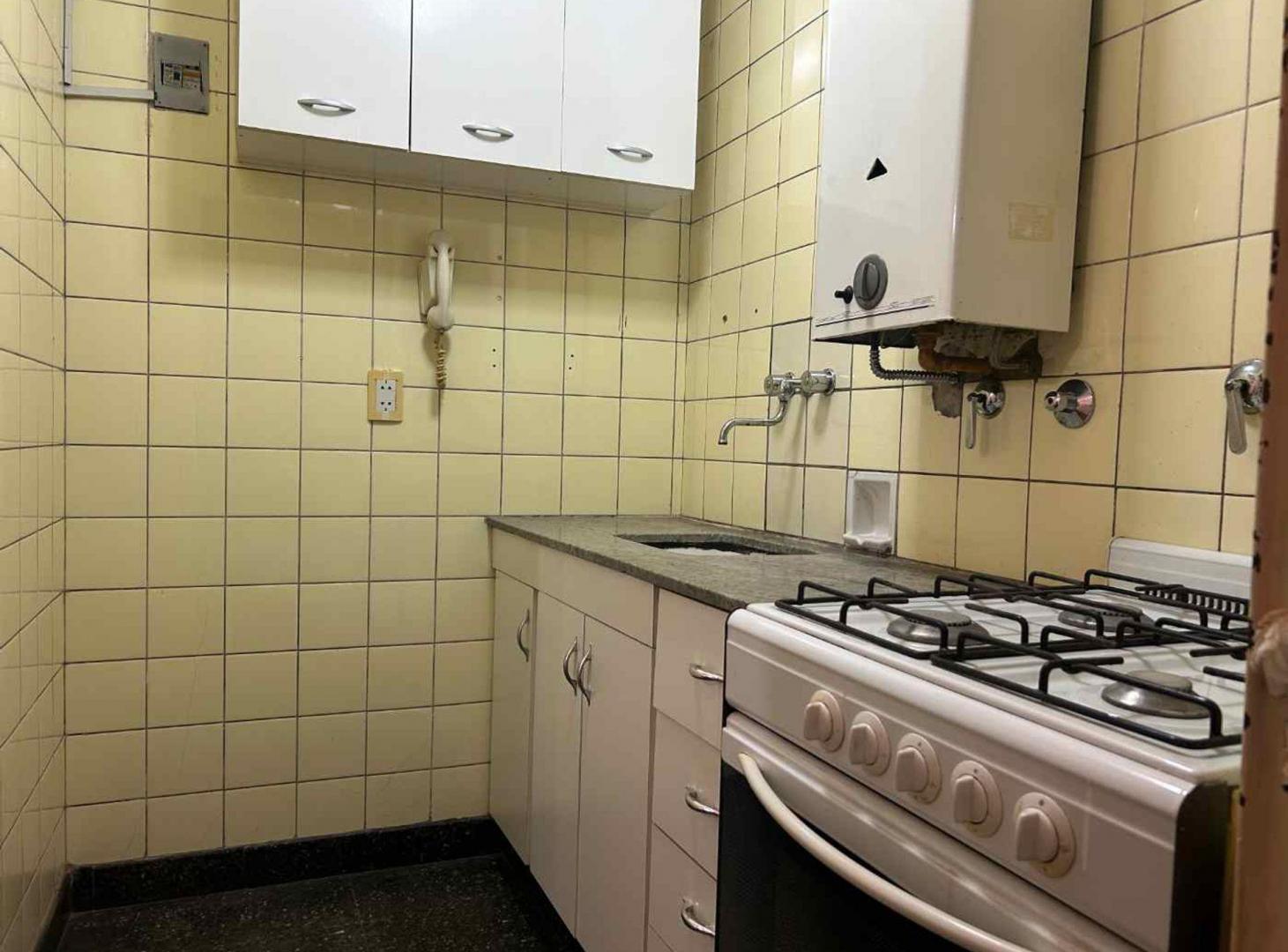 Foto de Alquiler Depto. 2 Amb. Cocina Lavadero Almagro, imagen 4