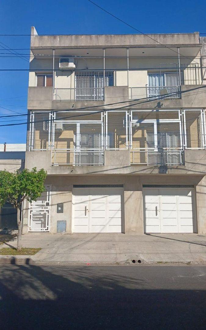 Foto de Alquiler Departamento 3 ambientes Avellaneda Bs As, imagen 1