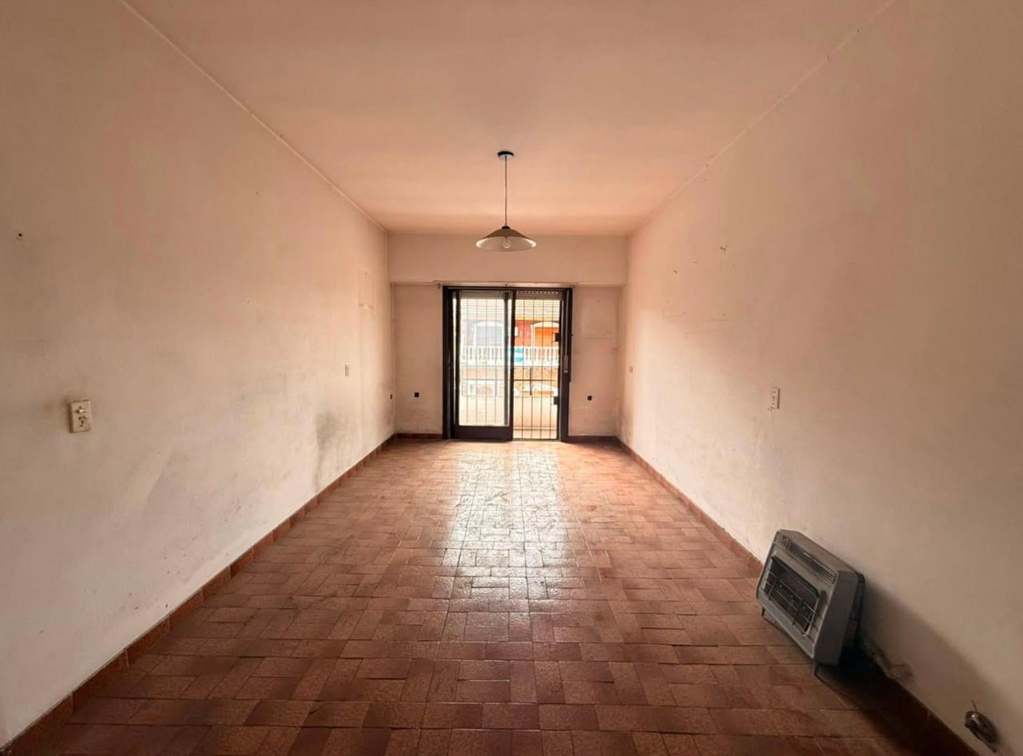 Foto de VENTA PH 2 AMB V. RIACHUELO A REFACCIONAR C BALCÓN, imagen 2