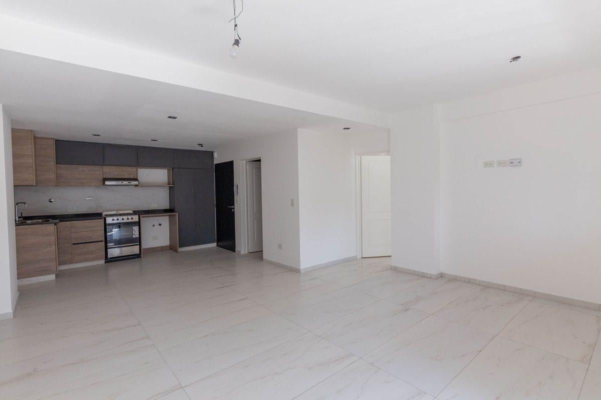 Foto de VENTA DEPARTAMENTO 2 AMBIENTES PARQUE CHACABUCO, imagen 2