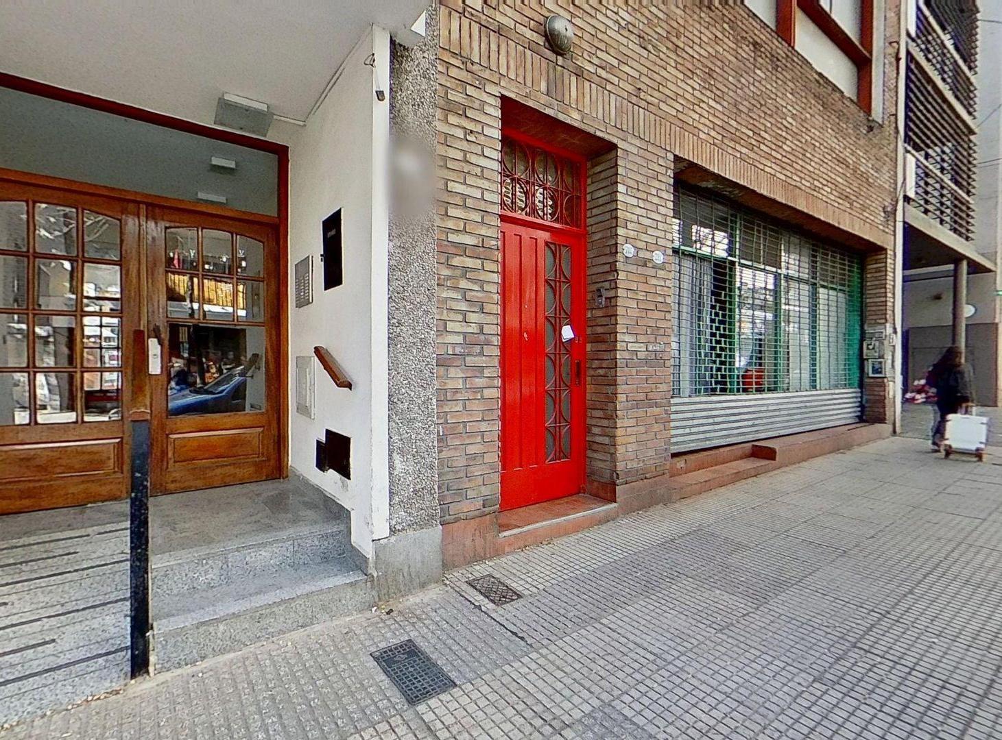 Foto de VENTA DEPARTAMENTO 2 AMBIENTES C/ PATIO EN ALMAGRO, imagen 5