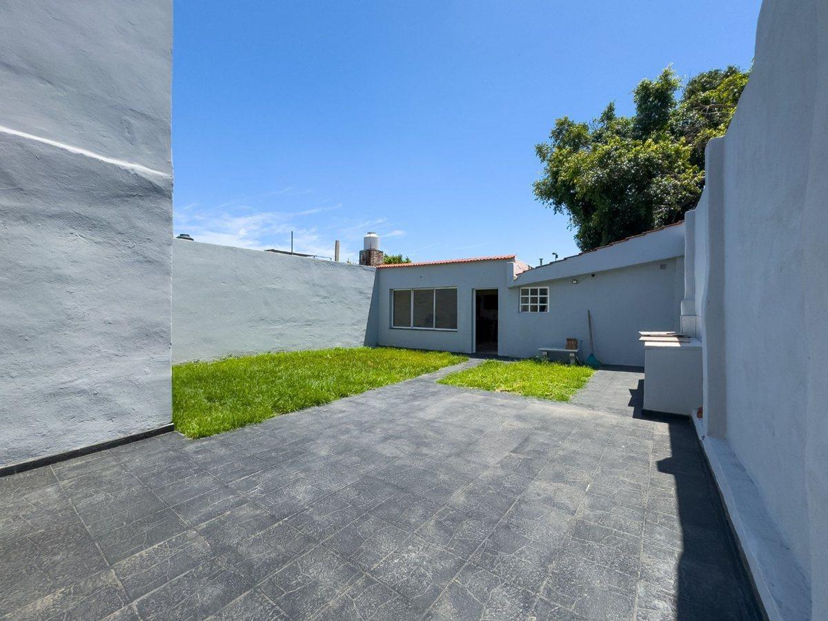 Foto de VENTA PH 3 AMB+DEP. SIN EXPENSAS C/QUINCHO LANUS, imagen 1