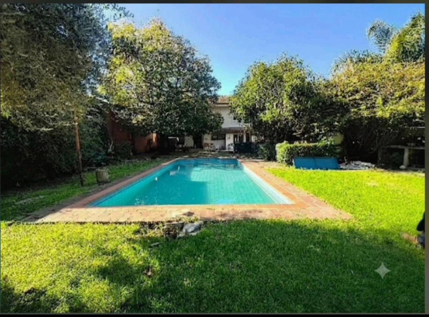 Foto de VENTA CASA 5 AMB. CON PILETA PARQUE ADROGUE, imagen 3