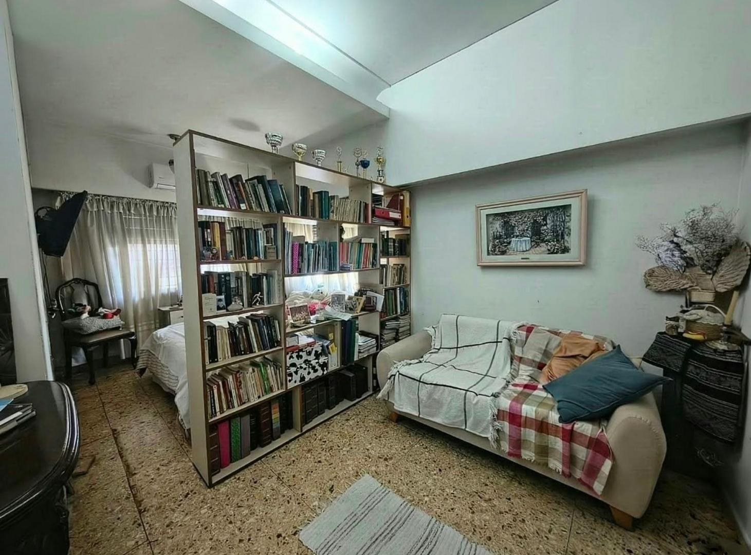 Foto de VENTA CASA 5 AMB. CON PILETA PARQUE ADROGUE, imagen 2