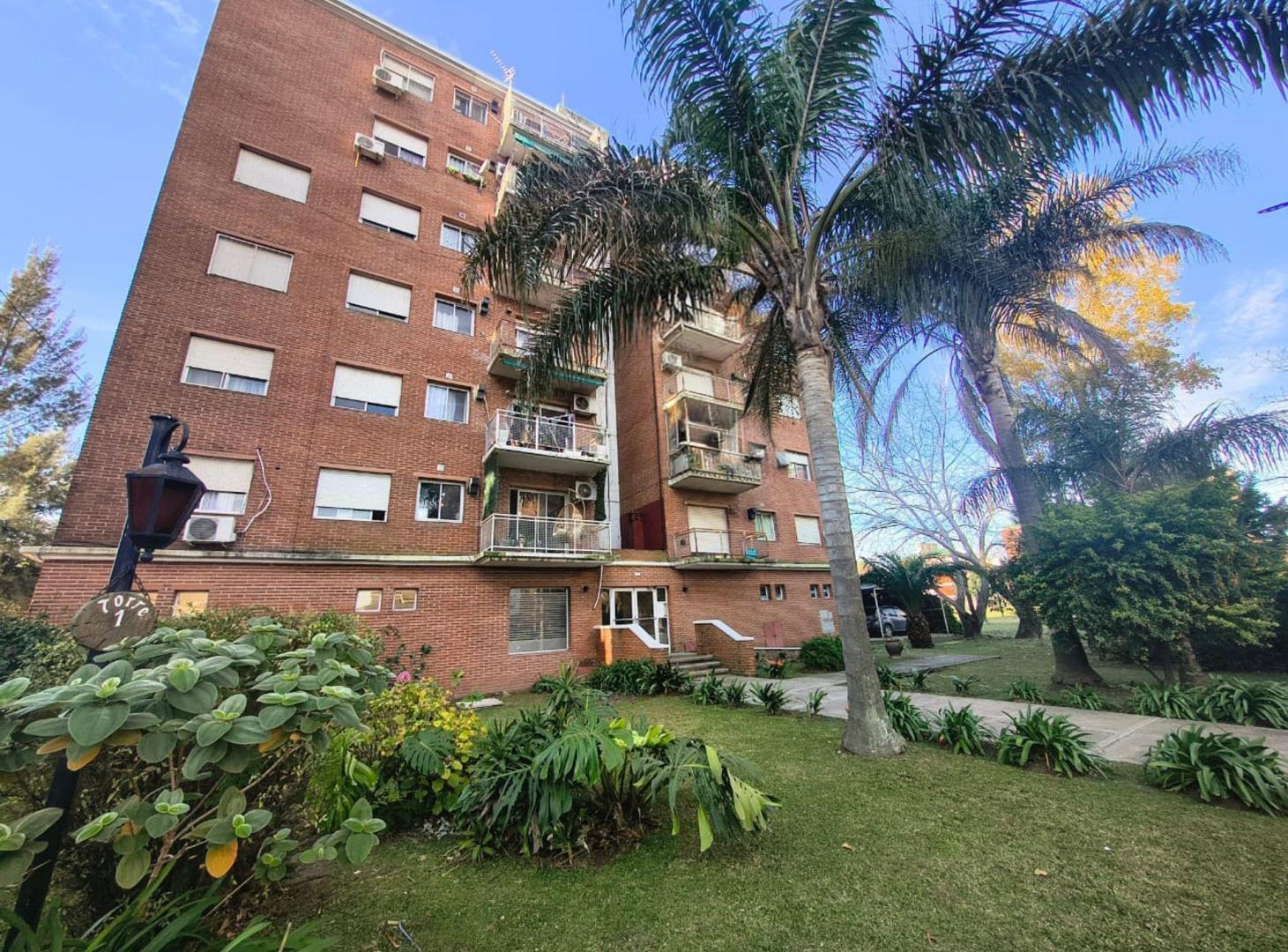 Foto de VENTA DEPTO 3 AMB. BALCON PILETA LOMAS DE QUILMES, imagen 5