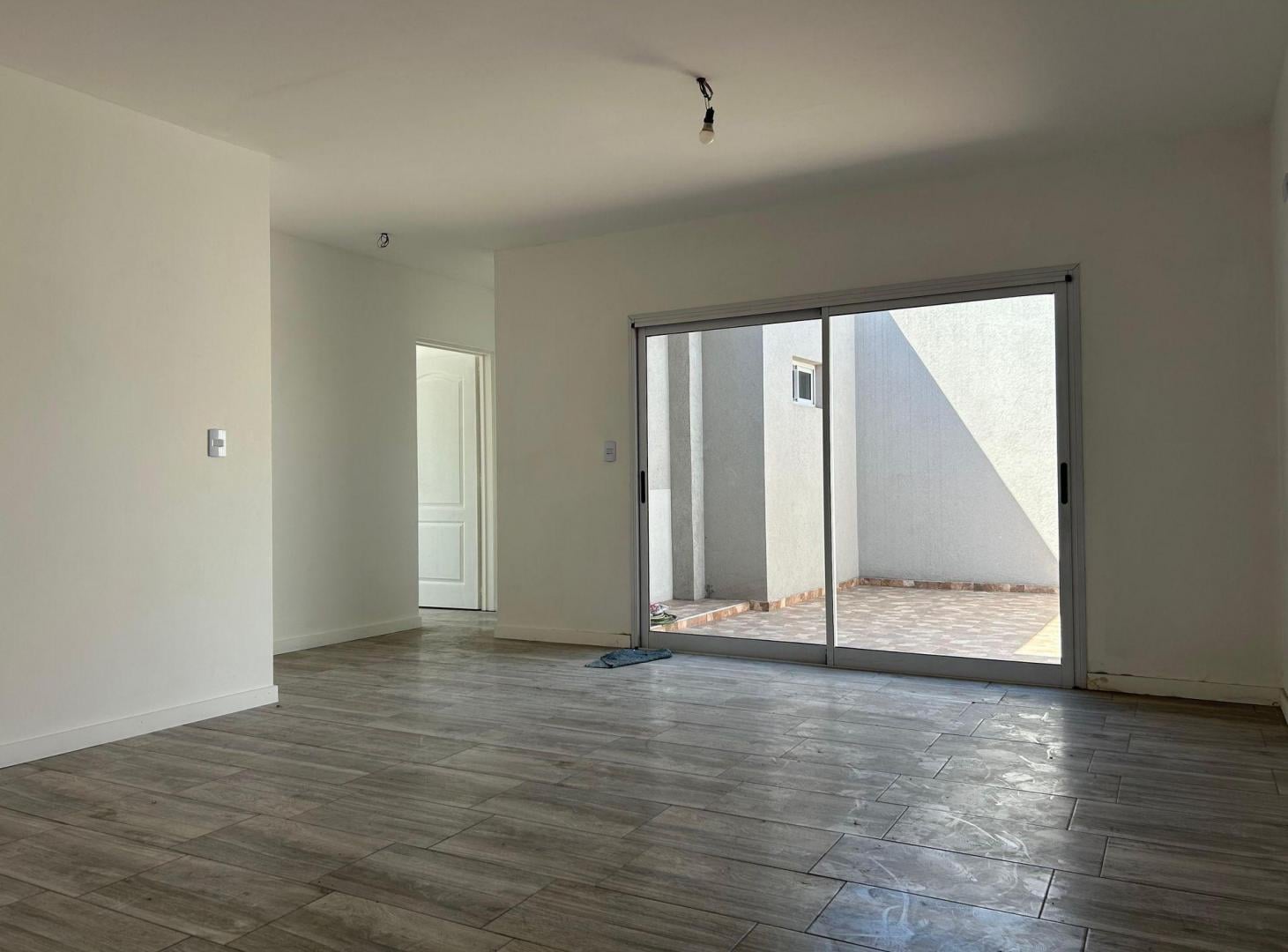 Foto de Venta Depto. 3 Amb. Patio a estrenar Gerli 1º Piso, imagen 2