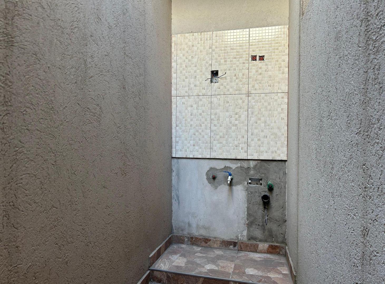 Foto de Venta Monoambiente con Patio a Estrenar Gerli, imagen 3