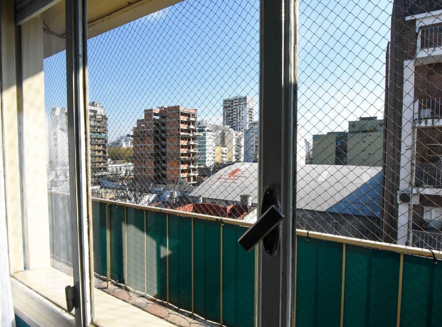 Foto de VENTA DEPARTAMENTO FLORESTA 3 AMB CON BALCON, imagen 3