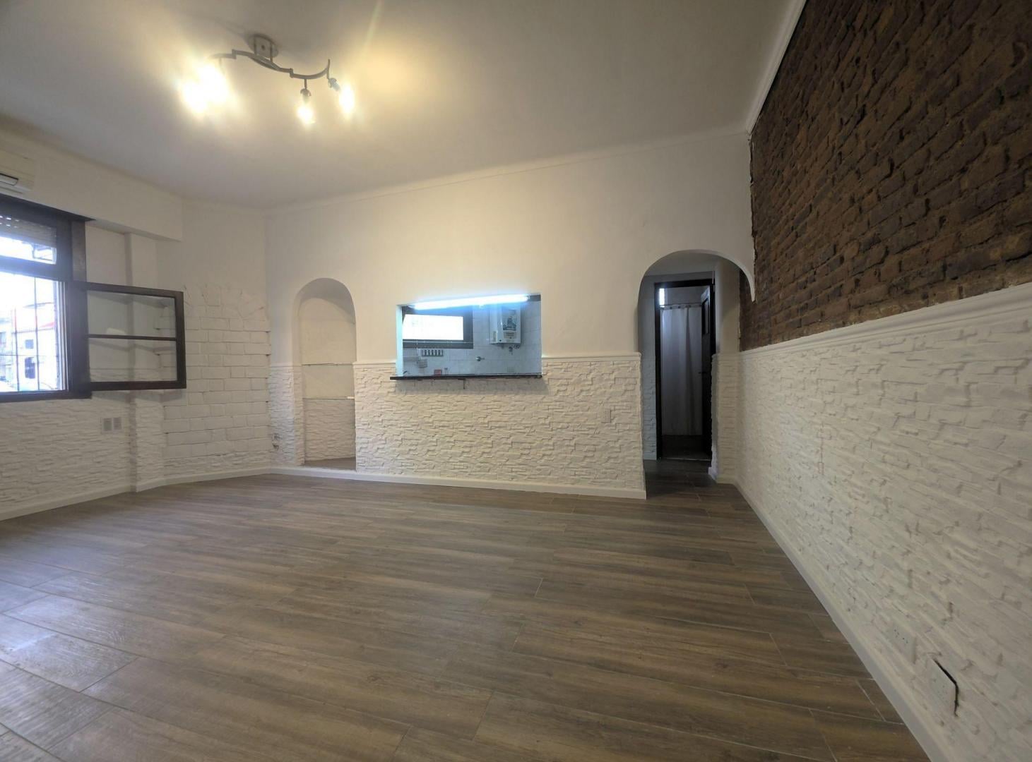 Foto de Alquiler 1 ambiente P.B .Impecable! Caballito, imagen 3