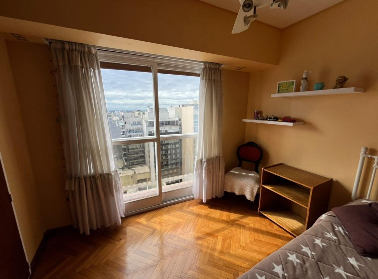 Foto de VENTA DEPTO 4 AMB CON BALCÓN Y COCHERA EN FLORES, imagen 5