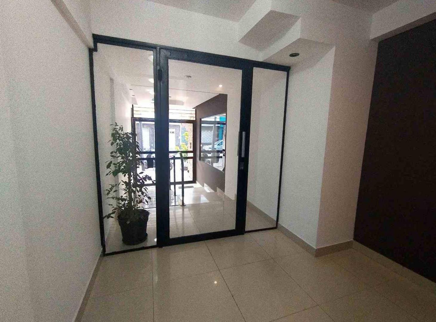 Foto de VENTA 3 AMB C/BALCON y PARRILLA en Caballito, imagen 3
