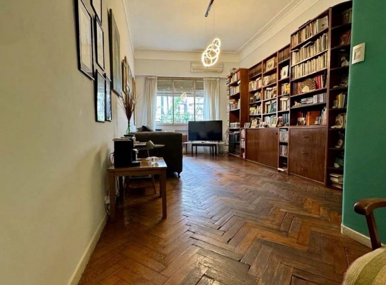 Foto de Venta / Permuta Dpto 3 Amb Flores Av Rivadavia, imagen 1
