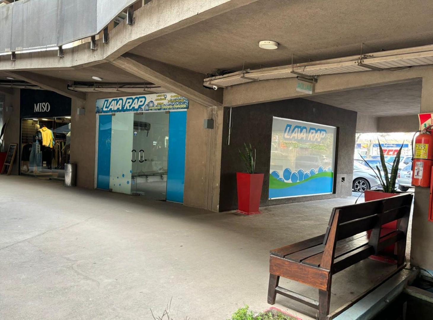 Foto de Venta Local Comercial, PB, Via Pilar, imagen 4