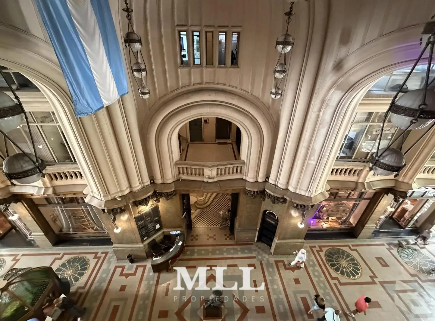 Gran oficina en el Palacio Barolo 4