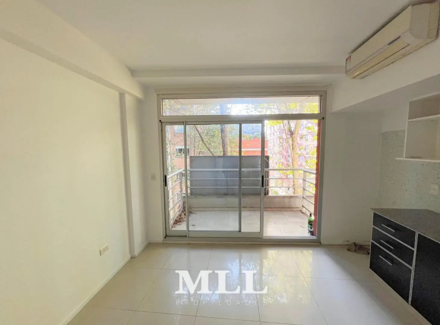 Venta - Monoambiente muy luminoso con amenities 4