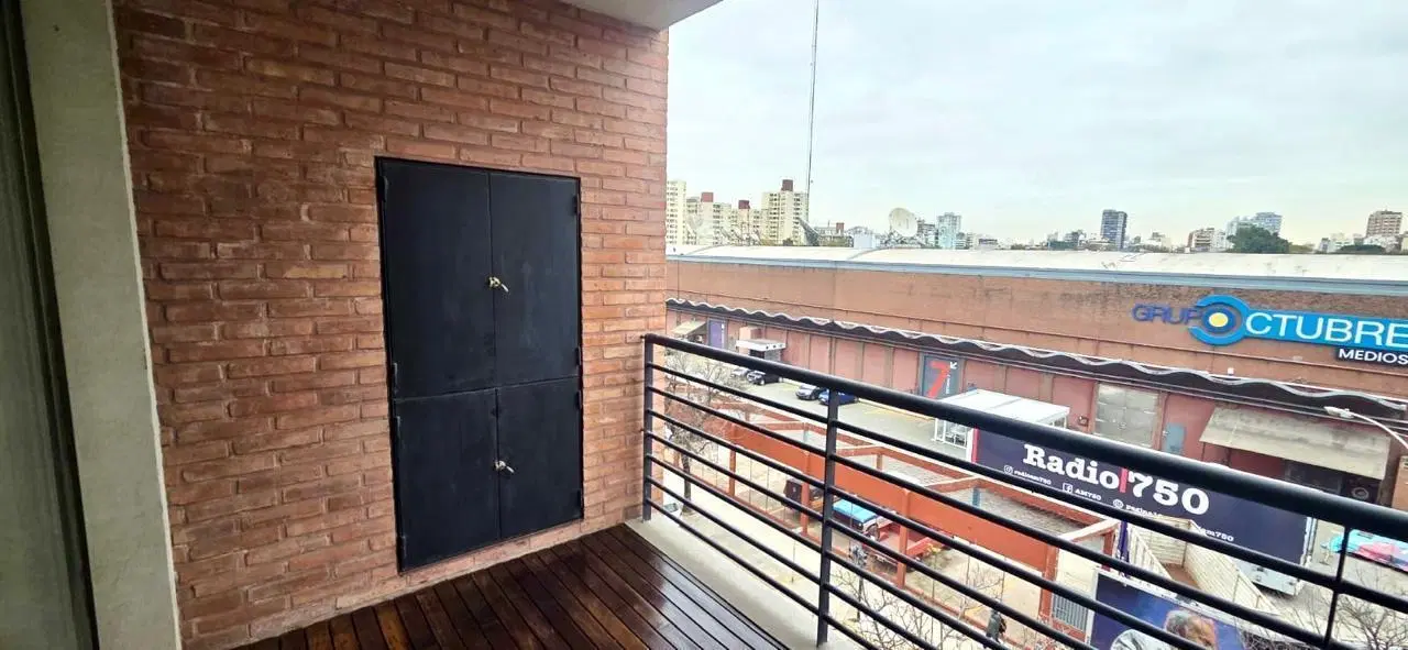 Dorrego y Gorriti Departamento al frente, luminoso, excelente estado 2