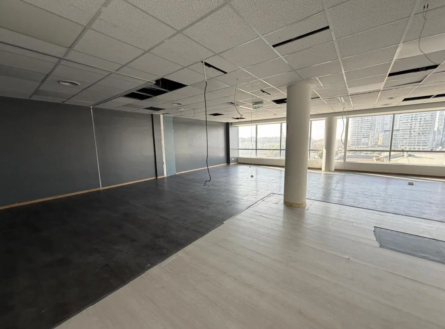 VENTA - Oficina 178 m2   dos cocheras - Vista abierta a Puerto Madero y al rio 5